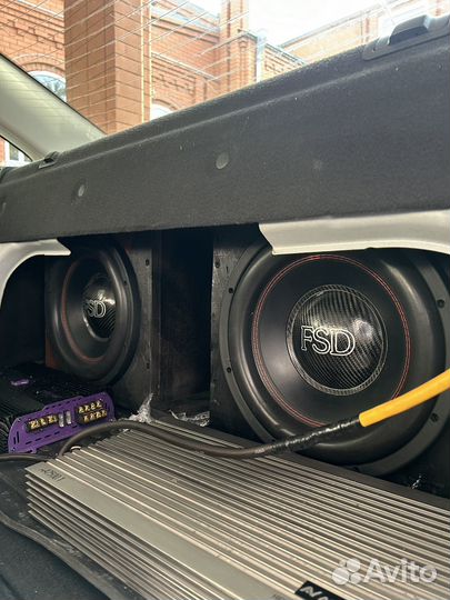 Сабуфер моноблок