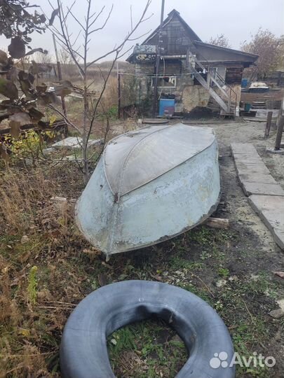 Лодка алюминевая