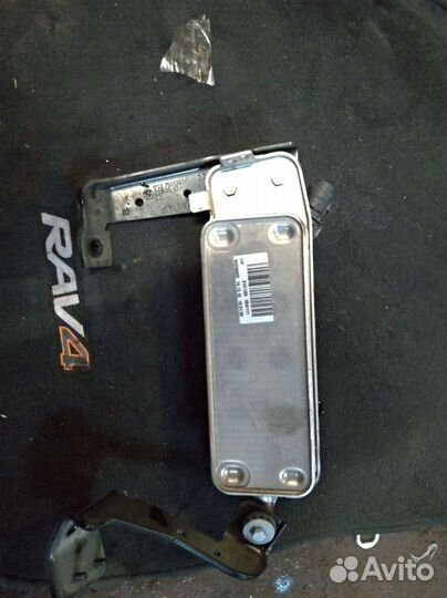 Радиатор маслоохладитель BMW F10 17217597890