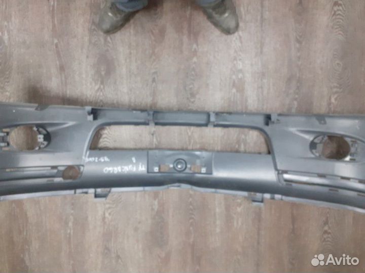 Бампер передний Toyota Yaris