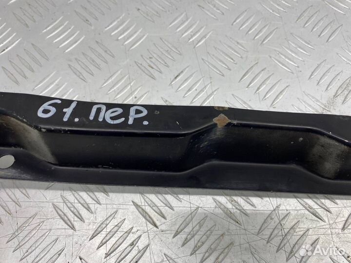 Б/У планка телевизора передний Toyota Town Ace