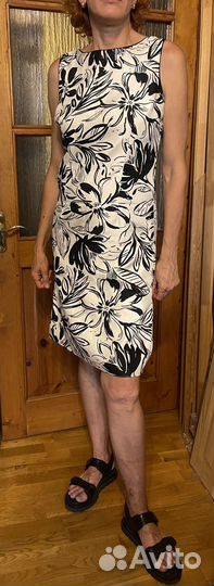 Платье черное,белое на вечер и на день