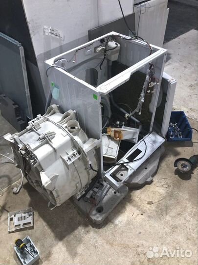 Ремонт холодильников Ремонт стиральных машин