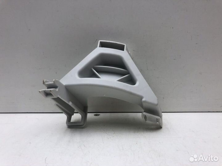 Кронштейн переднего бампера левый Ford Focus II 20