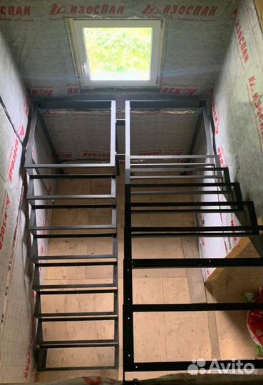 Металлокаркас для лестницы 