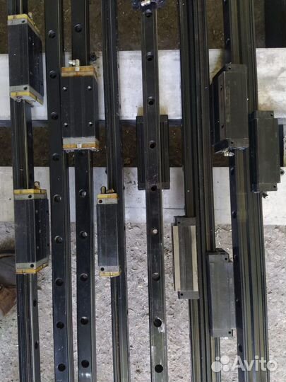 Рельсовые направляющие и каретки NSK THK Hiwin