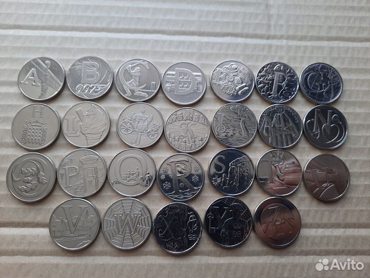 Великобритания 10 пенсов. Английский алфавит. 2018