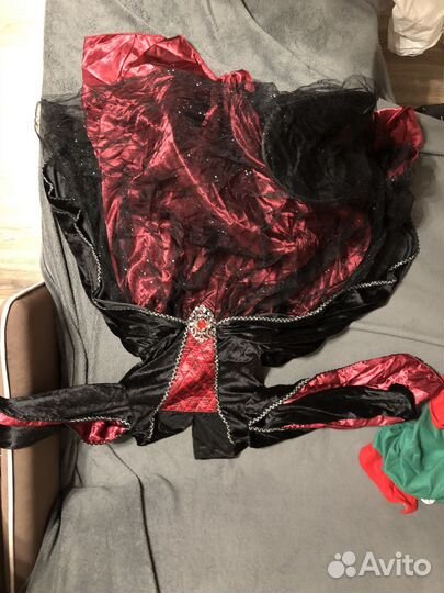 Костюмы тематические праздничные