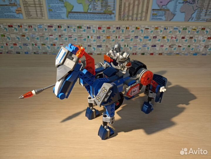 Механический конь Lego Nexo Knights 70312