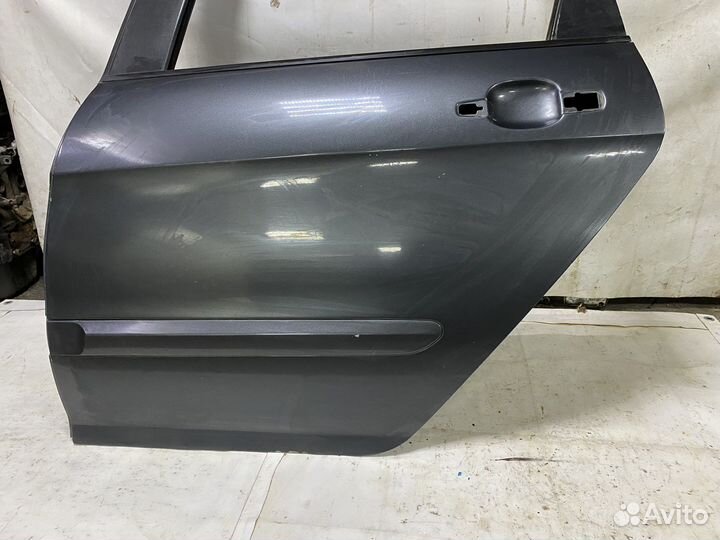 Дверь задняя левая Peugeot 308 универсал