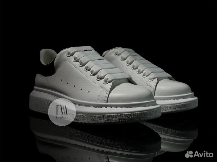 Кроссовки Alexander McQueen Oversized White Black