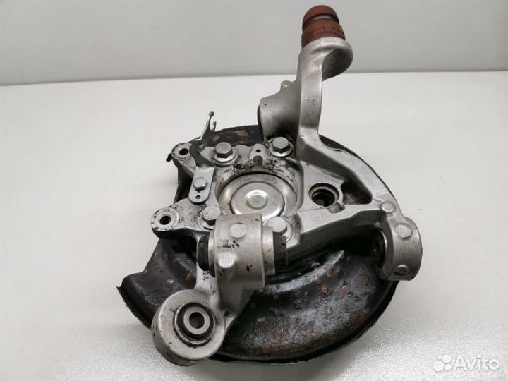 Кулак задний правый Volvo S60 1 2.4 2004