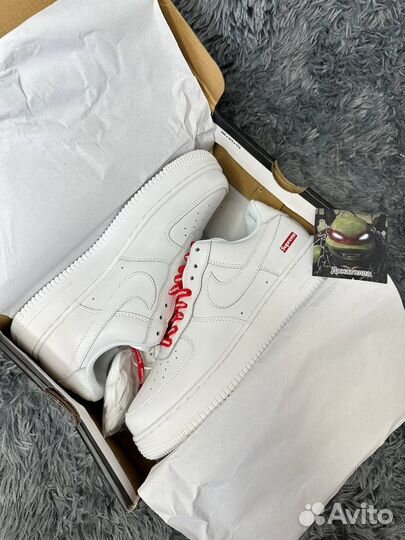 Nike air force 1 supreme