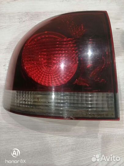 Фонарь задний левый Volkswagen