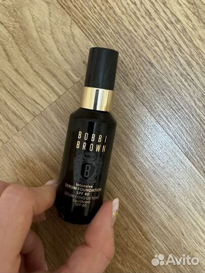 Bobbi brown тональный