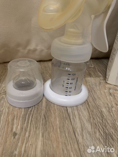 Молокоотсос ручной авент + бутылочка