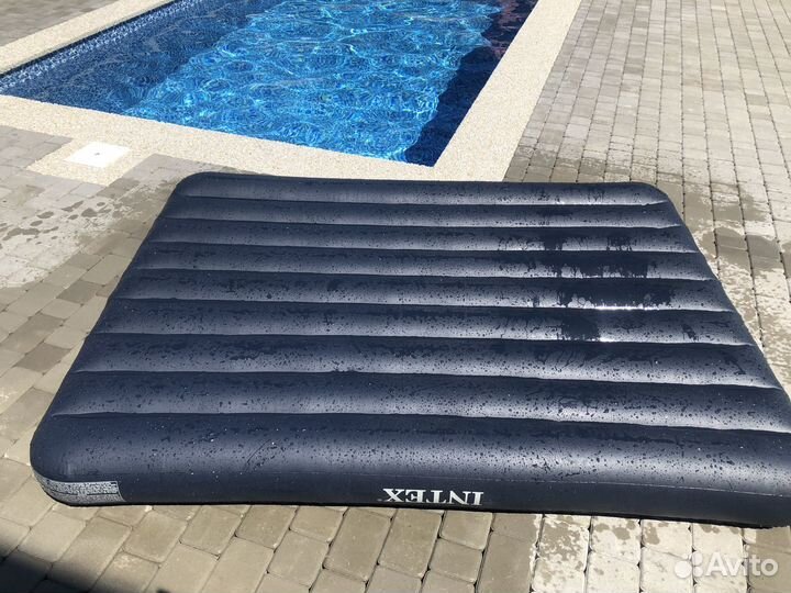 Надувной матрас intex