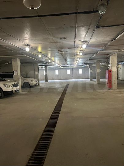 Машиноместо, 15 м²