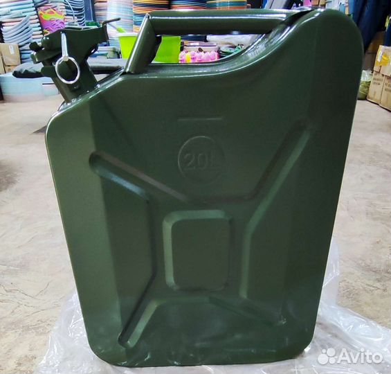 Канистры металлические 20 литров