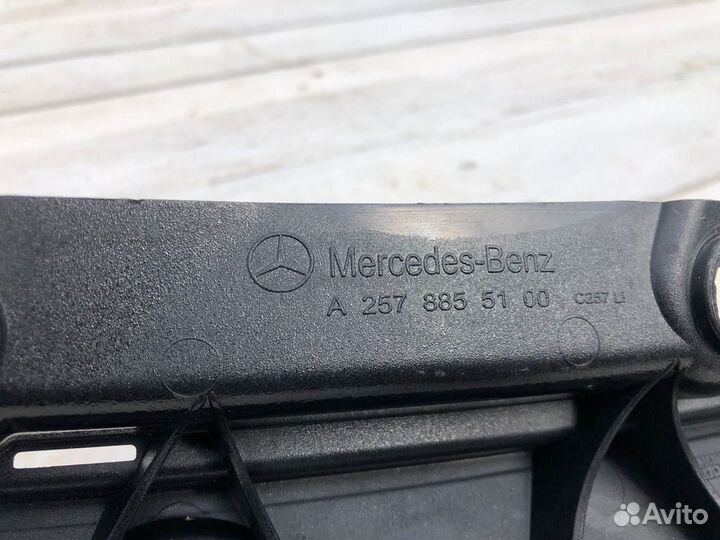 Mercedes CLS C257 17- Кронштейн бампера LH и RH