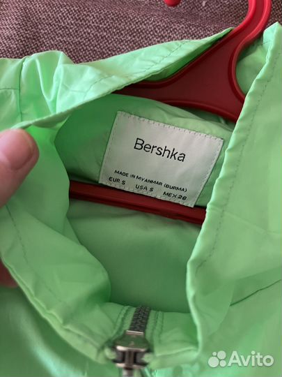 Ветровка bershka