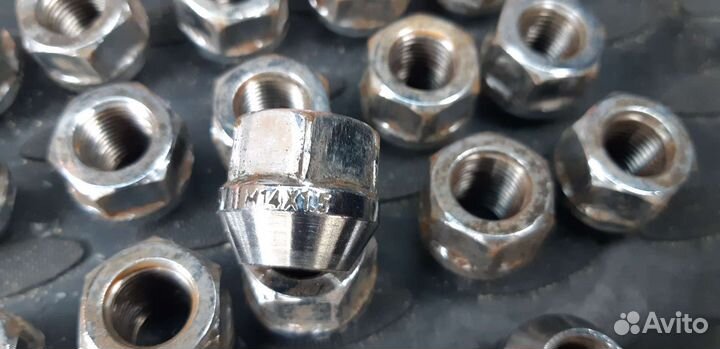 Гайки колесные Chevrolet Tahoe 24 шт