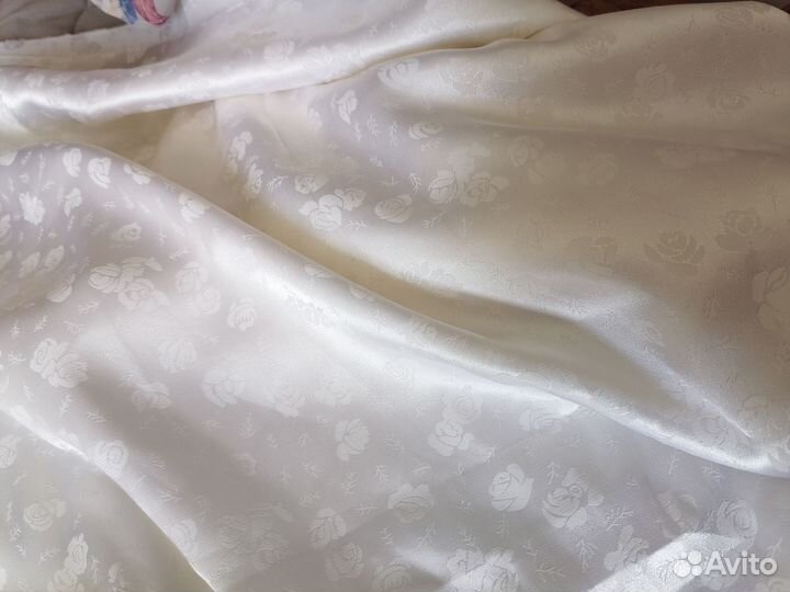 Ткань атлас трикотаж много разной