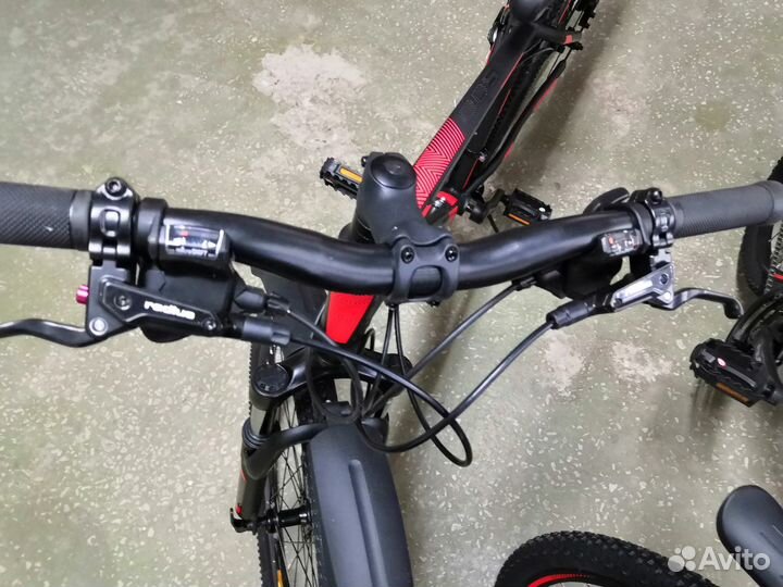 Велосипед 27.5 Stels 700 (гидравлика) shimano