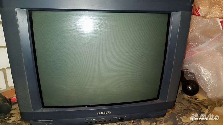 Телевизор samsung