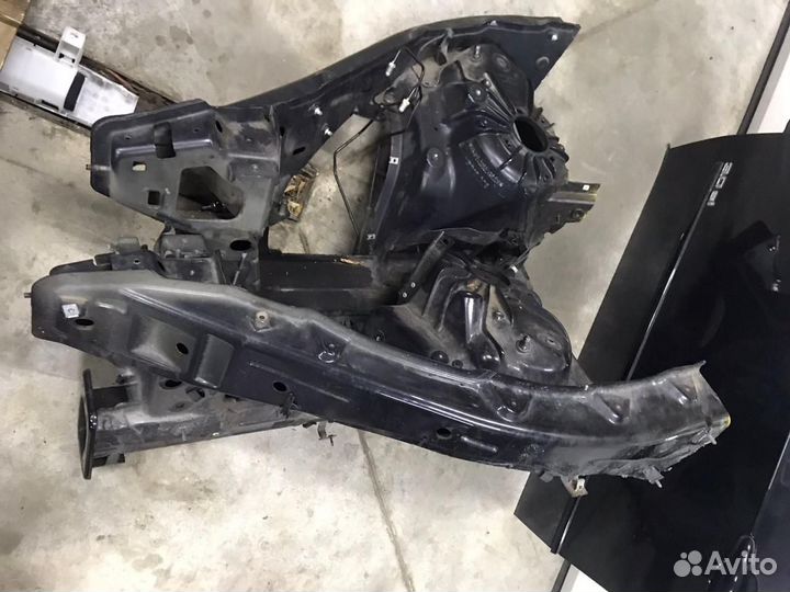 Лонжерон Передний П/Л. BMW X5 2008г 3.0L 4WD