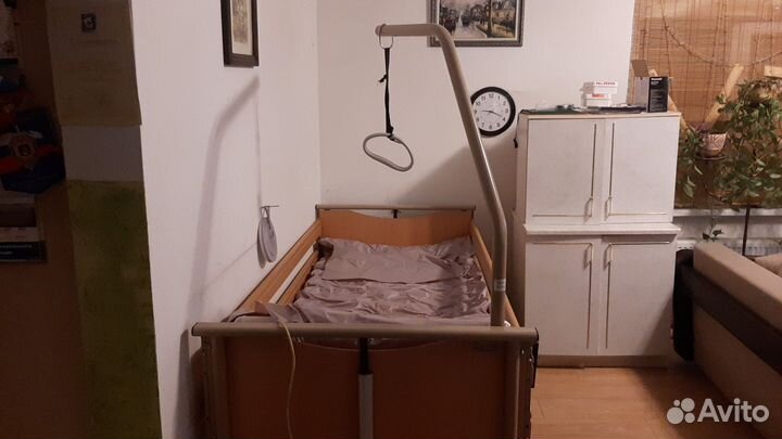 Медицинская кровать для лежачих больных