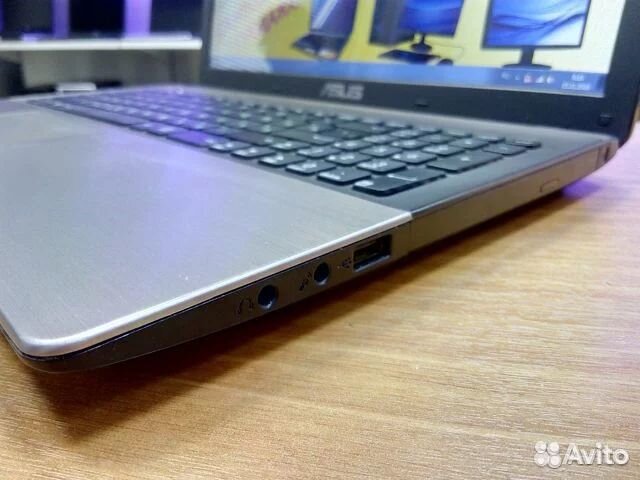Ноутбук Asus K55 на Core i5, GeForce 2Gb