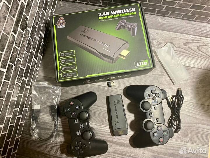 Игровая приставка Game stick 64gb