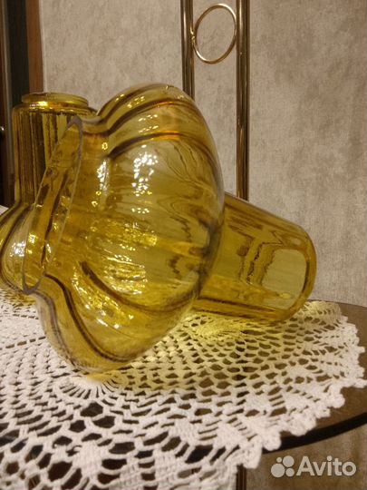 Плафоны красный май цветное стекло