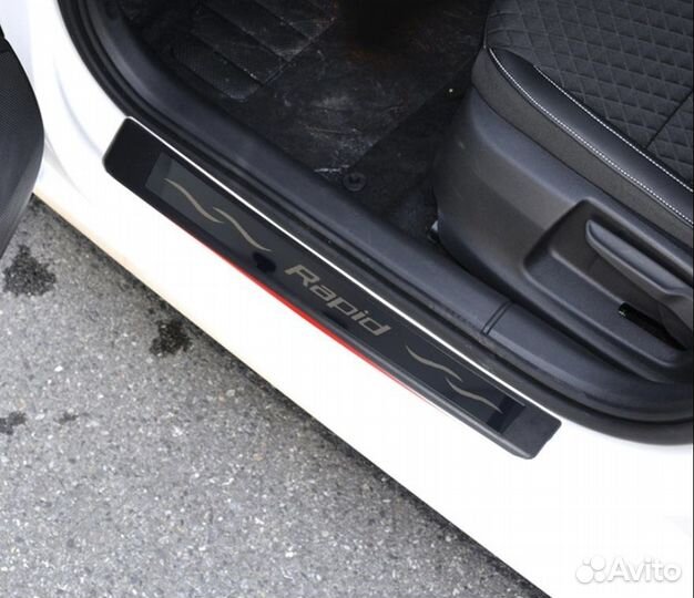 Накладки на пороги Skoda Rapid / Шкода Рапид 2016-2021 г.в