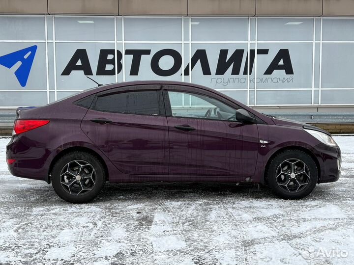 Hyundai Solaris 1.6 AT, 2011, 163 345 км