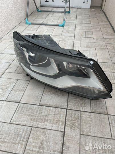 Фара передняя Volkswagen tiguan 2012