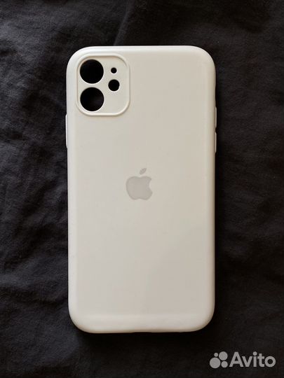 Чехол на iPhone 11