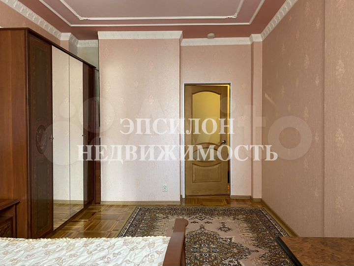 3-к. квартира, 100 м², 15/17 эт.