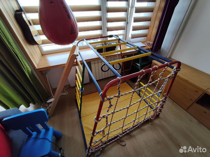 Спортивный комплекс. Детский уголок