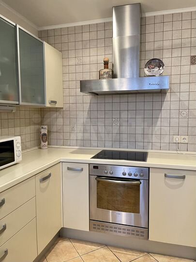 4-к. квартира, 142 м², 10/10 эт.