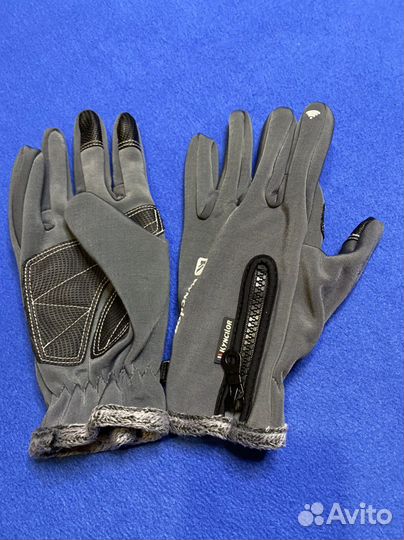 Спортивные перчатки