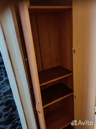 Шкаф с полками бу