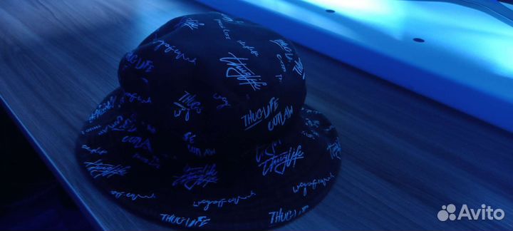 Двухсторонняя Панама в стиле:автографы