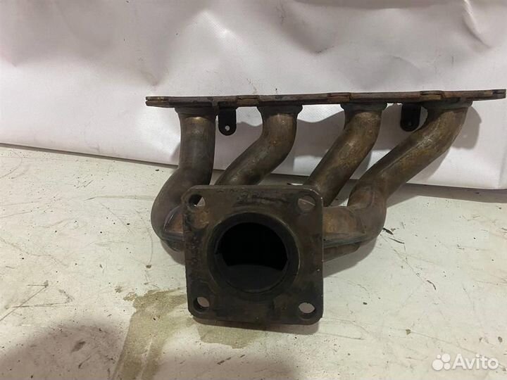 Коллектор выпускной VW Passat (B6) 2005-2010