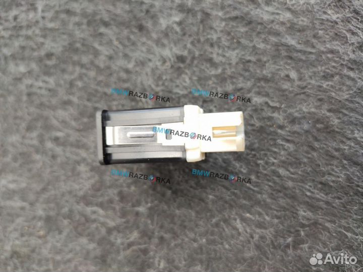 Разъем AUX / USB BMW X2 F39 2020 84106820397