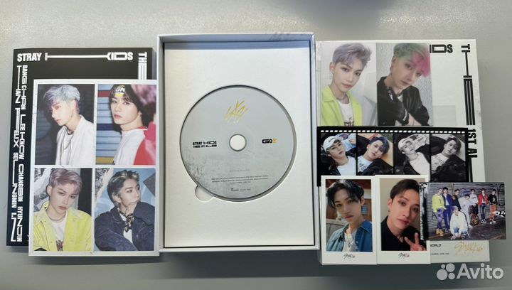 Альбомы Stray Kids «Go Life» (версии А и В)