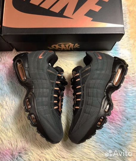 Кроссовки Nike air max 95 syna world