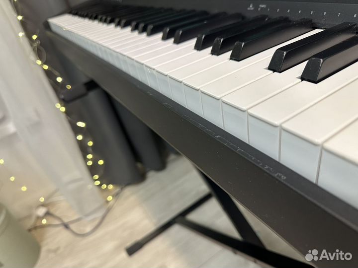 Yamaha p-45b цифровое пианино + стойка