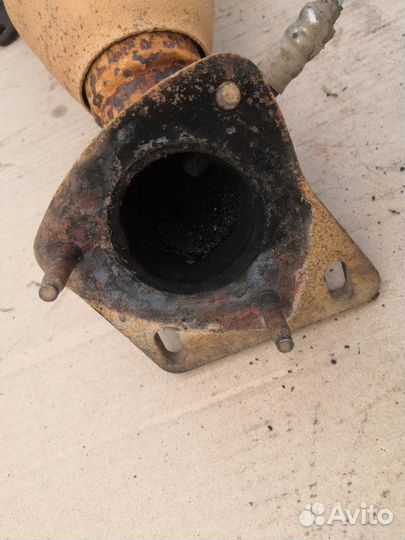 Выпускной колектор с катализатором Ford Maverick